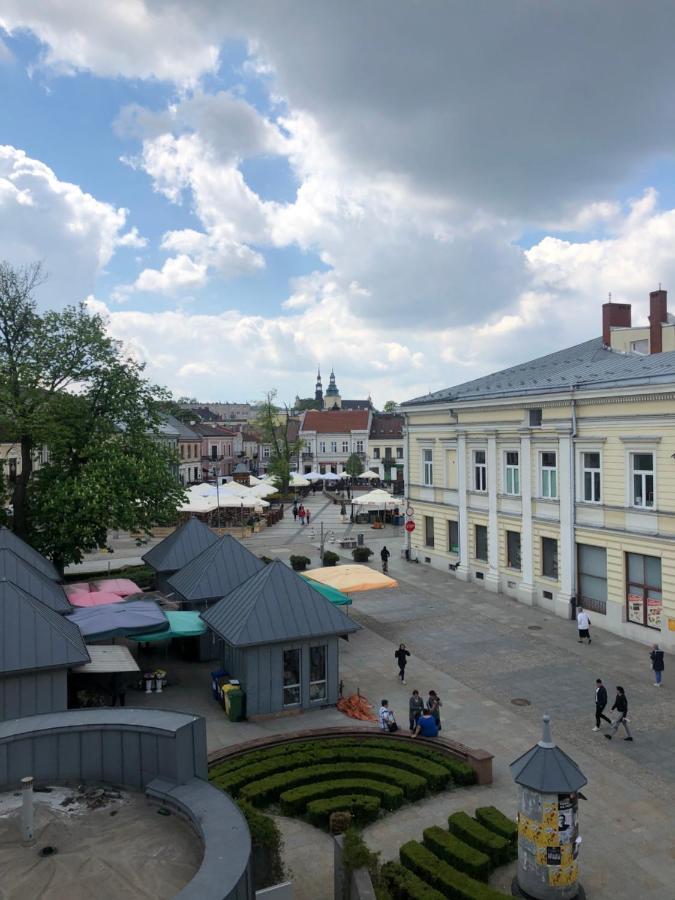 Pensjonat Widok Rynek -Parking Kielce Exterior photo